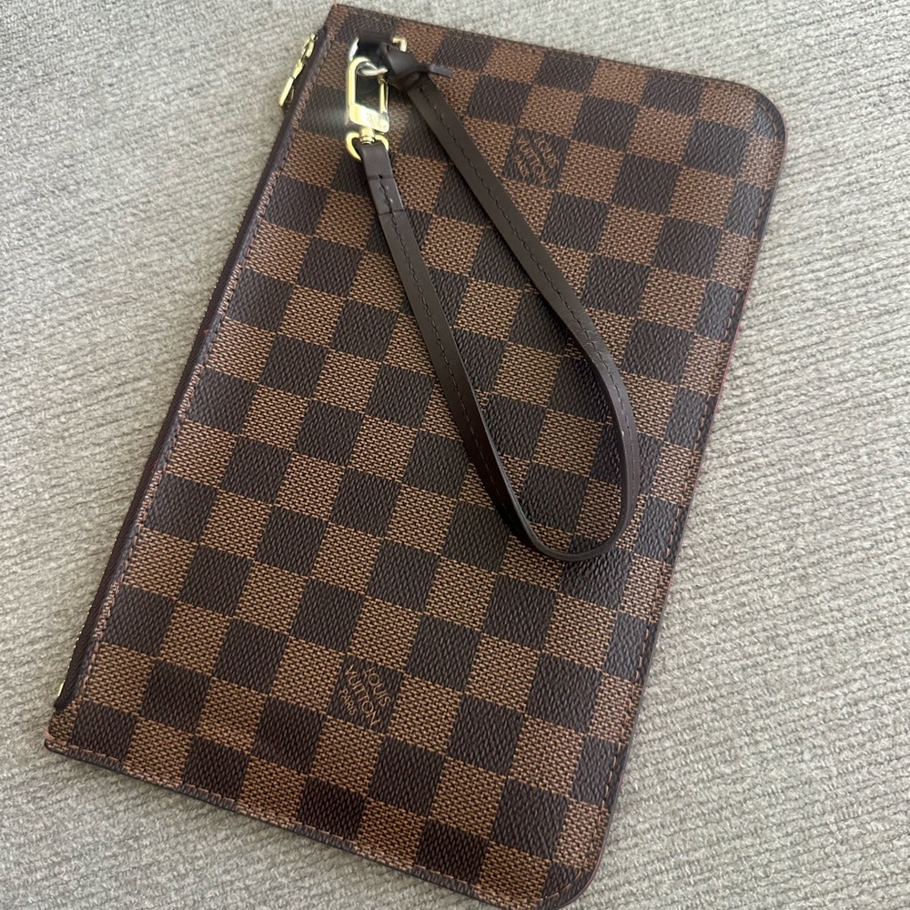 Authentic Louis Vuitton Damier Ebene Pouch